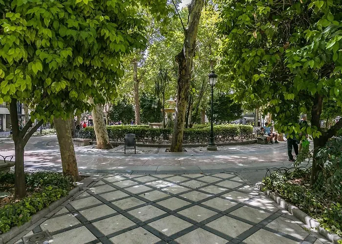 Plaza Trinidad, Centro, Acogedor, Luminoso Y Calefaccion